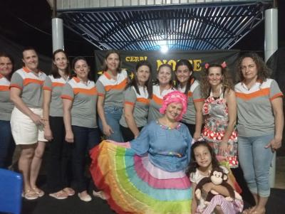 Noite de AutÃ³grafos reuniu centenas de pessoas em Rio Bonito do IguaÃ§u